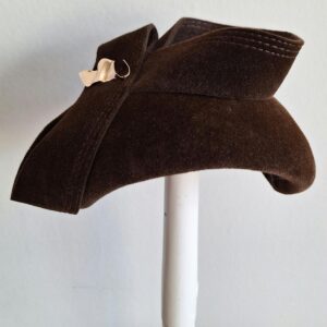 bandeau/ dopje Jorien donkerbruin veloursvilt