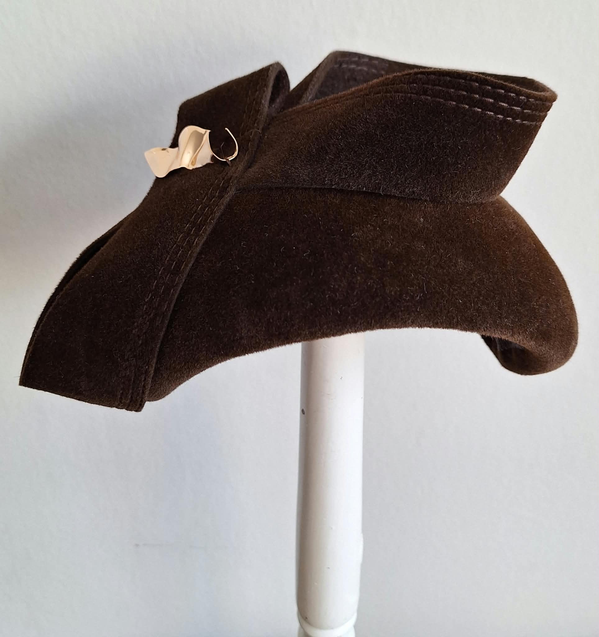 bandeau/ dopje Jorien donkerbruin veloursvilt